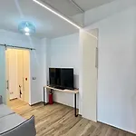 Novo Isola Roma